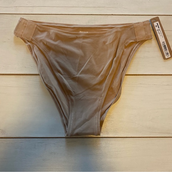 Skims Adaptive Bikini briefs Clay/Nude /Beige Sz Medium NWT - Picture 5 of 11